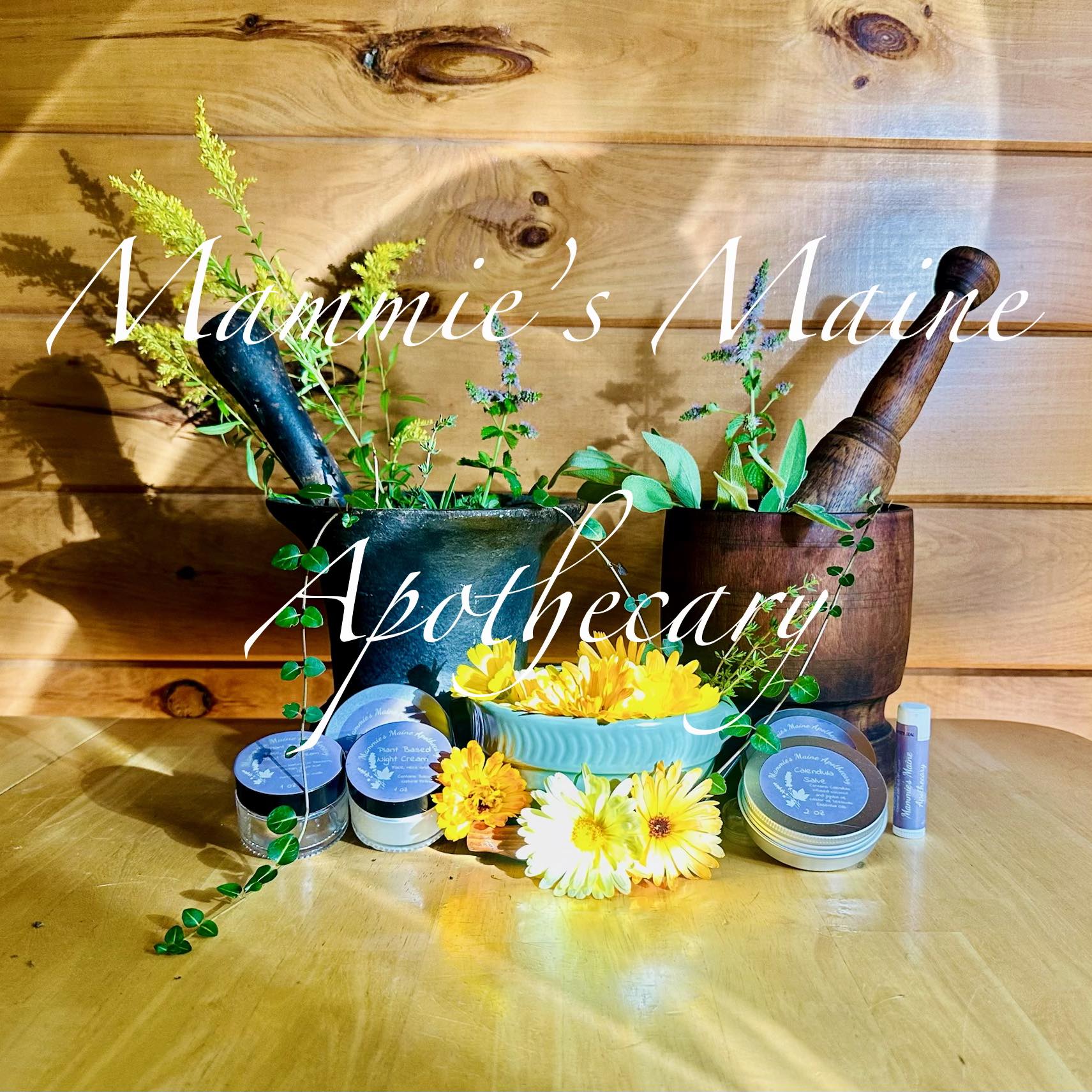Mammie's Maine Apothecary Logo